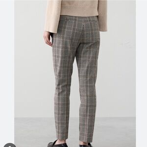 🦋 2/$25 🦋 NWOT Banana Republic Women’s Checkered Gray & Maroon Pants